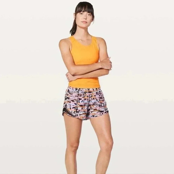 Lululemon Hotty Hot Short II *Long 4"Inversion Multi / Black - Picture 1 of 16